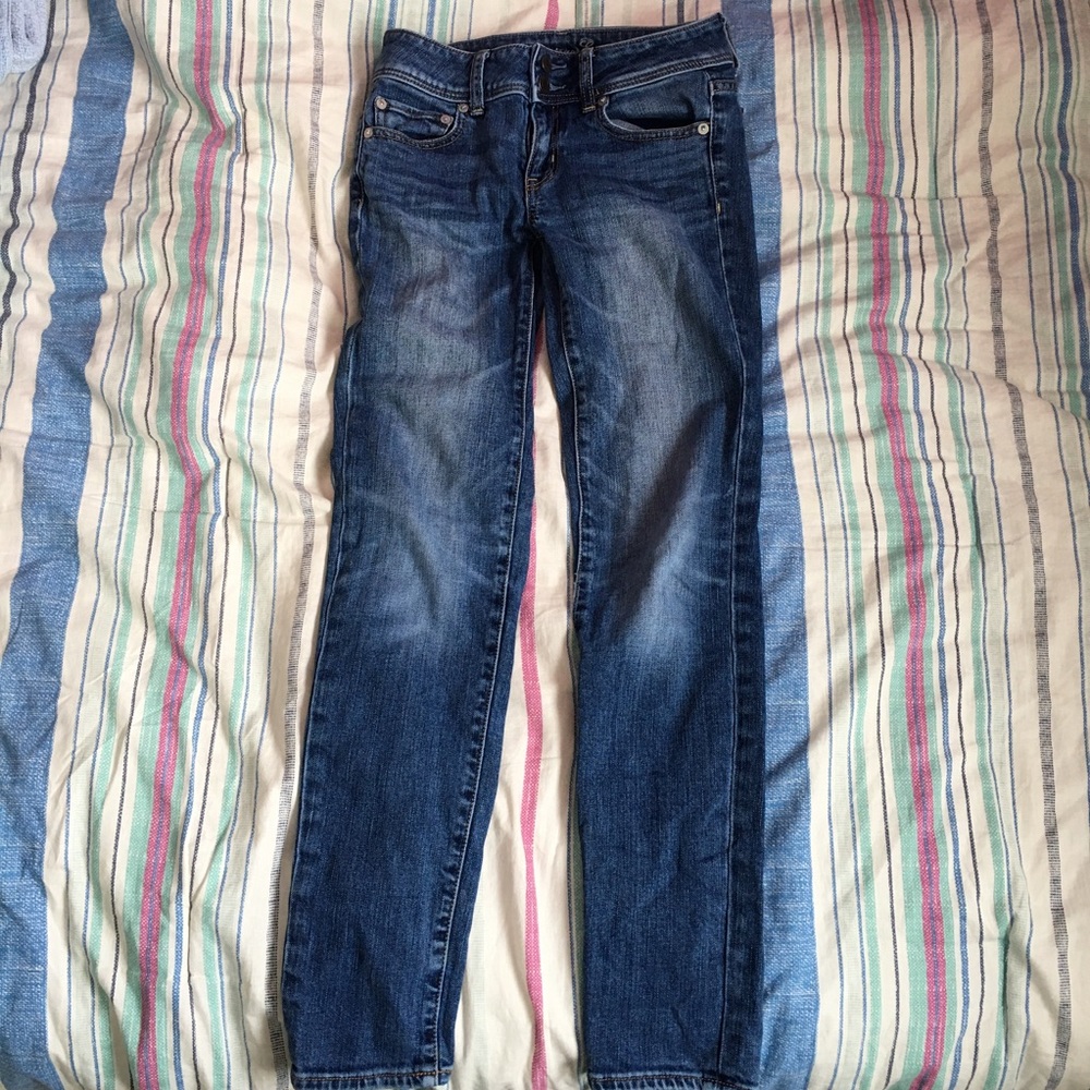 American Eagle Low-Rise Skinny Jeans